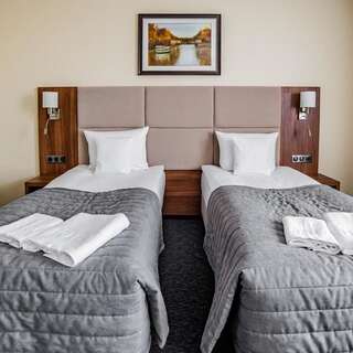 Отель Hotel Wodnik Быдгощ Улучшенный двухместный номер Делюкс с 1 кроватью или 2 отдельными кроватями-12