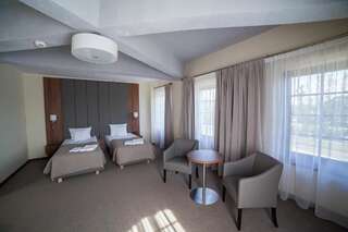 Отель Hotel Wodnik Быдгощ Улучшенный двухместный номер Делюкс с 1 кроватью или 2 отдельными кроватями-14